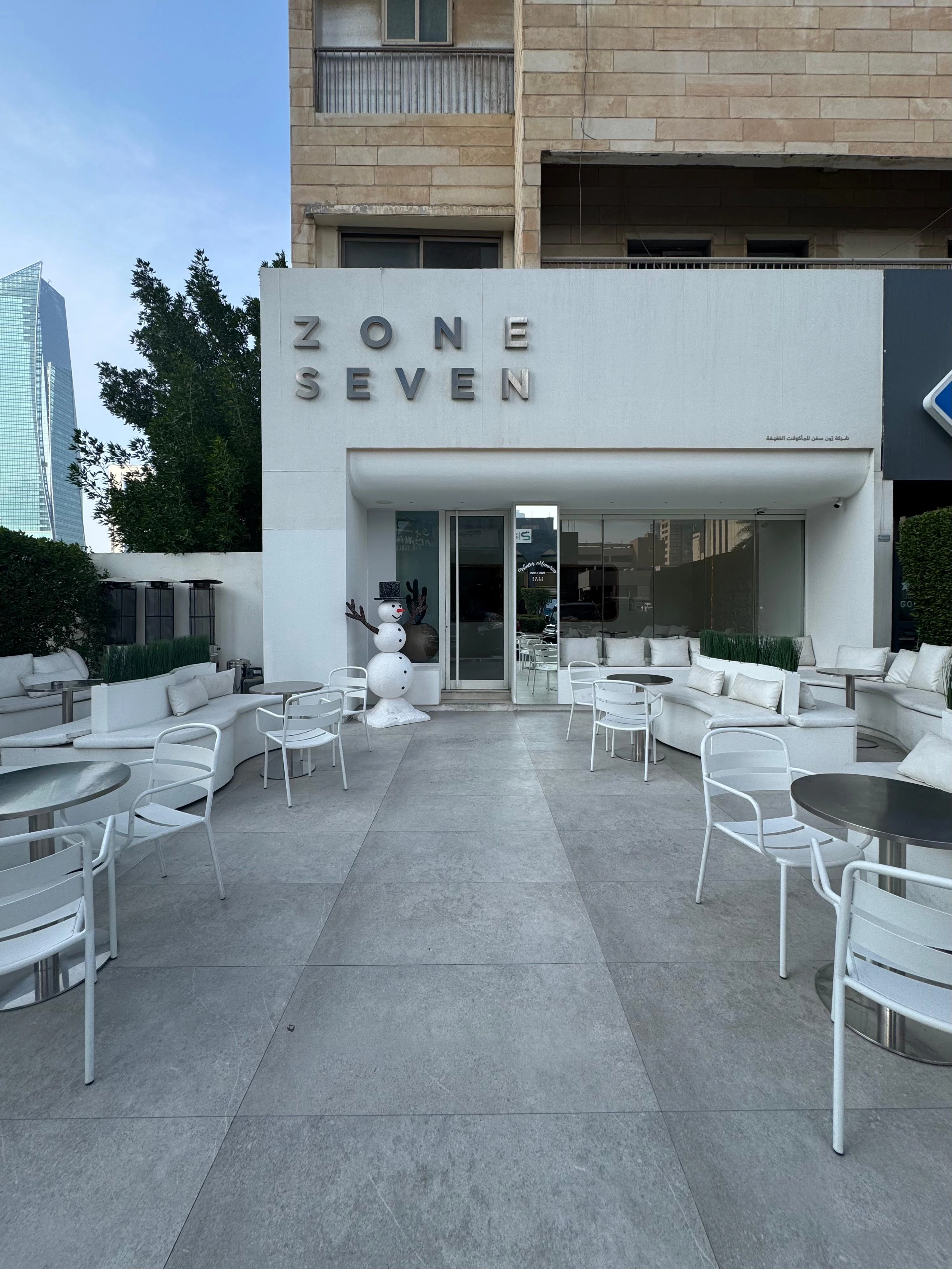 Snowman Hot Chocolate – Zone Seven Cafe