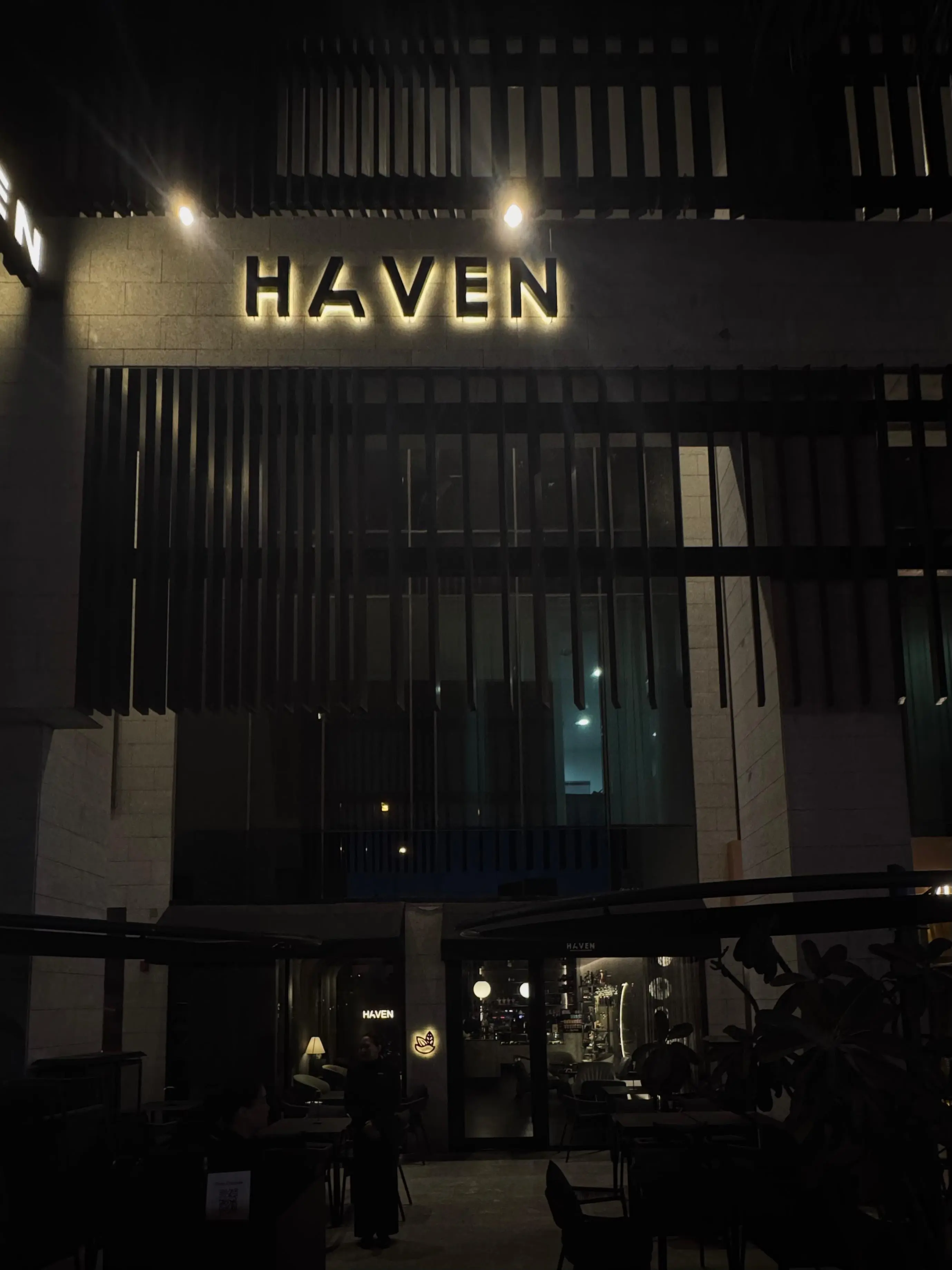 Haven Chocolate Lounge – لاونج شوكولاتة فاخر في شرق